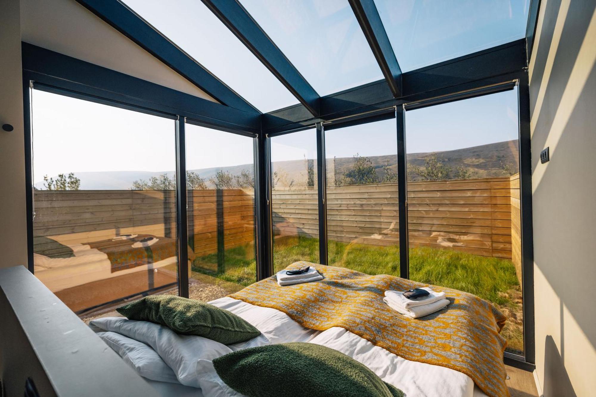 Glass Roof Lodge With Private Hot Tub レイクホルト エクステリア 写真